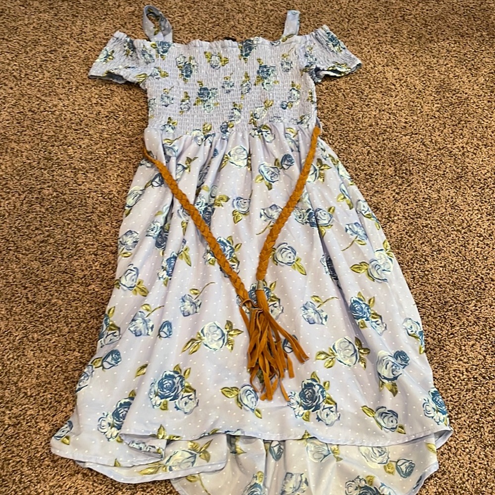 Girls dress